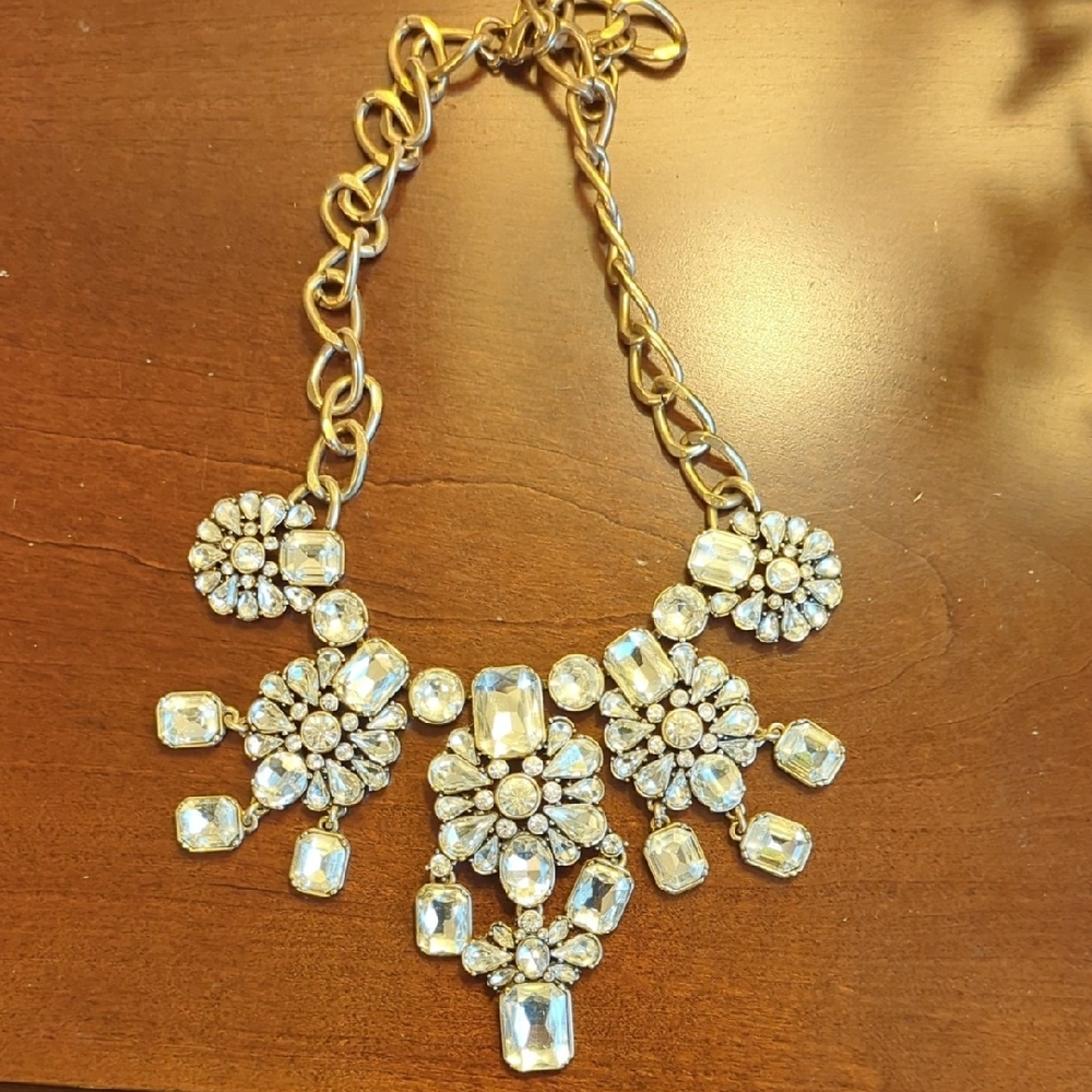 Elegant Gold and Silver Statement Necklace